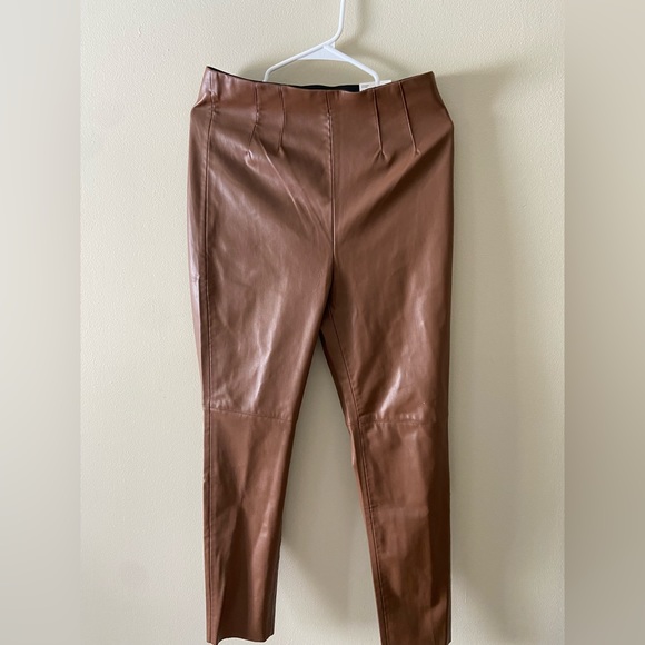 Zara fake leather Legging/Pants - Picture 2 of 7